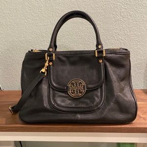 Tory Burch Amanda Crossbody Tote in Beautiful Black Leather with Gold Hardware
